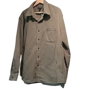 Lands' End Olive Green Long Sleeve Buttondown Shirt. Size XL.